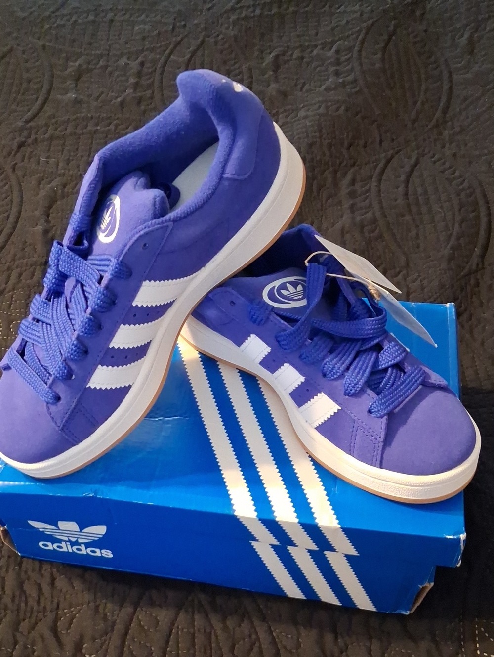 Adidas Campus OOs J Sneakers In SELUBL/FTWWHT/GUM2 SZ 6 Women New In Box W/tags